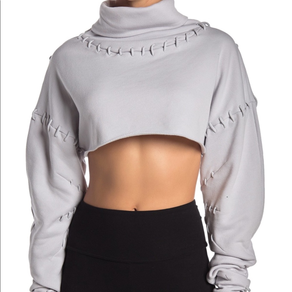 *NWT* alo yoga splice long sleeve crop